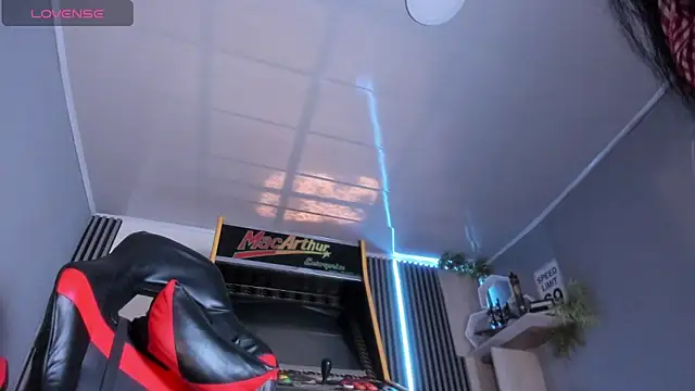 Jenie fire  online show from 10.23.25