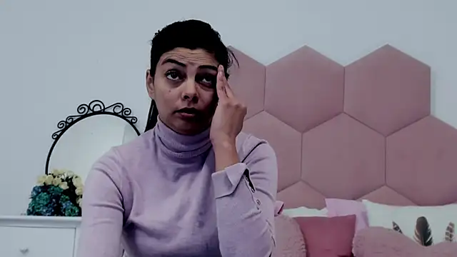 LadyLiia online show from 02.14.25