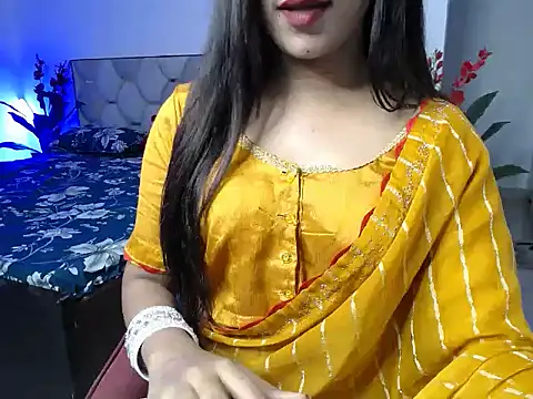 Snapshot of Little_queenn chatting on 09.20.25 Little queenn online show from 09.20.25