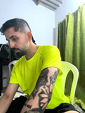 giannis090 online show from 10.15.25