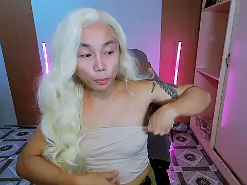 Snapshot of YourNikkieXxx chatting on 02.01.26 YourNikkieXxx online show from 02.01.26