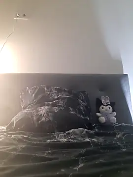 DragonFoxie online show from 09.17.25