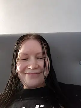 DragonFoxie online show from 10.10.25