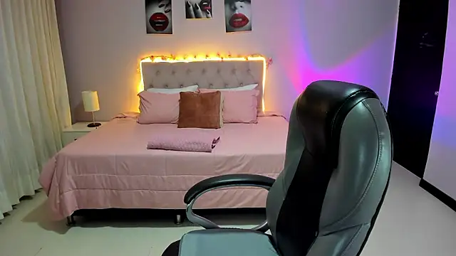 Miss Cataleya   online show from 03.25.26