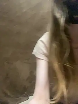 Snapshot of lovburger chatting on 09.12.25 lovburger online show from 09.12.25