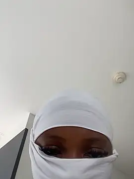 nakeddee online show from 04.29.26