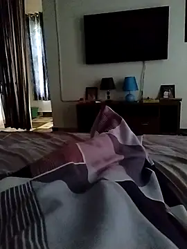 creatureneed1 online show from 09.09.25