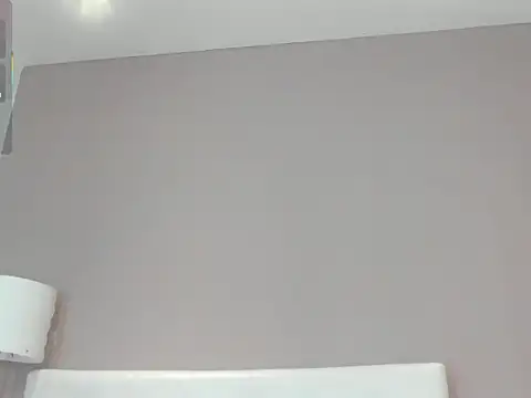 KendraChavez  online show from 09.17.25