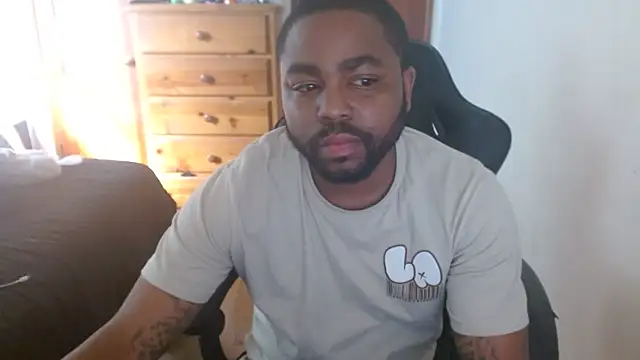 Breadwinnah online show from 10.04.25