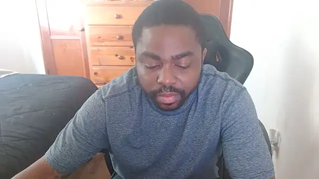 Breadwinnah online show from 10.26.25