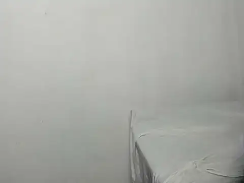 Crazy Cat1995 online show from 04.15.26