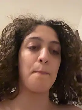 Snapshot of DreamThickCouple chatting on 10.05.25 DreamThickCouple online show from 10.05.25