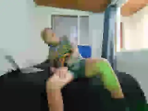 Maryandres online show from 09.10.25