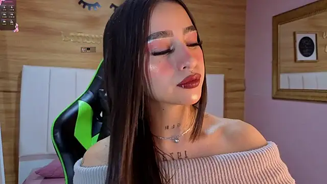 Abril Velvet a  online show from 11.26.25