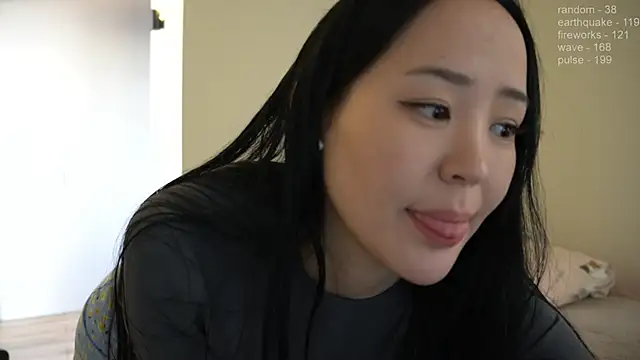 Snapshot of _JiKey_ chatting on 12.05.24 JiKey online show from 12.05.24