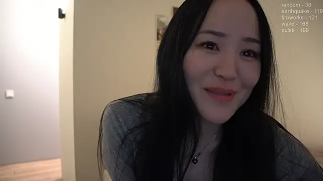 Snapshot of _JiKey_ chatting on 12.13.24 JiKey online show from 12.13.24