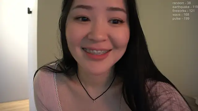 Snapshot of _JiKey_ chatting on 12.15.24 JiKey online show from 12.15.24