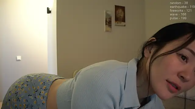 Snapshot of _JiKey_ chatting on 12.16.24 JiKey online show from 12.16.24