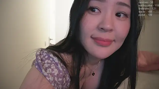 Snapshot of _JiKey_ chatting on 01.10.25 JiKey online show from 01.10.25