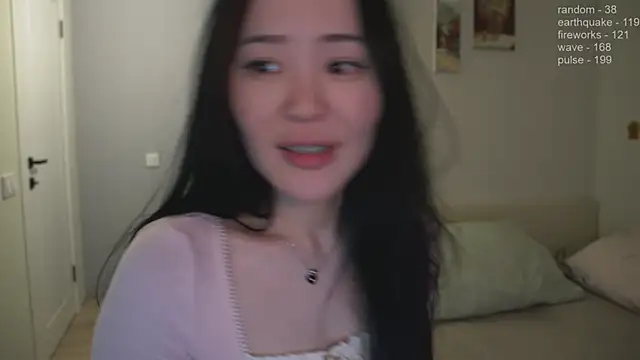 Snapshot of _JiKey_ chatting on 01.28.25 JiKey online show from 01.28.25