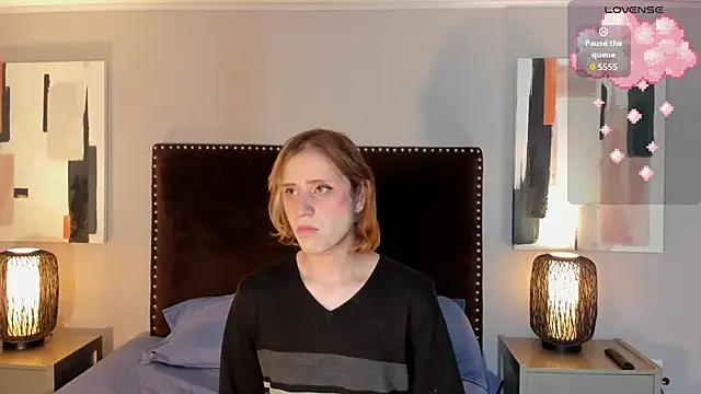 seraphine star online show from 04.15.26