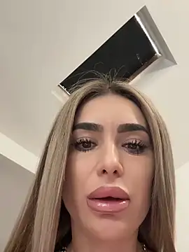 KaseyQuinn  online show from 10.17.25