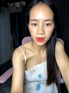 Snapshot of TiNa_04 chatting on 09.13.25 TiNa 04 online show from 09.13.25
