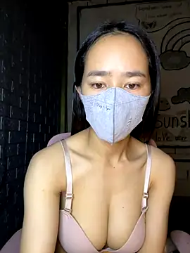 TiNa 04 online show from 09.24.25