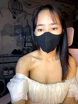 TiNa 04 online show from 11.13.25