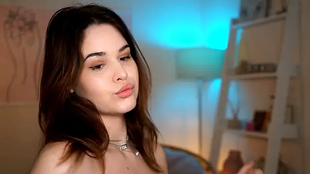 BustyGff online show from 10.22.25