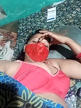 Snapshot of Miss_dipti chatting on 09.10.25 Miss dipti online show from 09.10.25