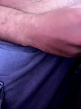 Snapshot of SexyImran chatting on 10.10.25 SexyImran online show from 10.10.25