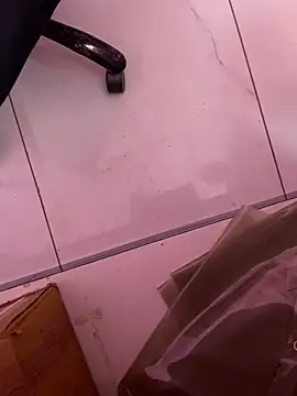 Snapshot of SexyImran chatting on 10.18.25 SexyImran online show from 10.18.25