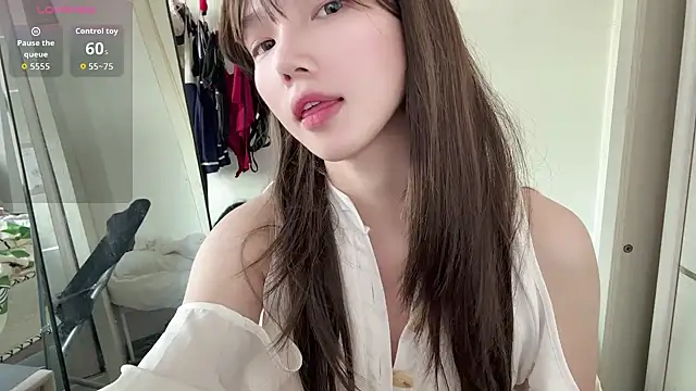 Snapshot of Yiyi-707 chatting on 09.10.25 Yiyi-707 online show from 09.10.25