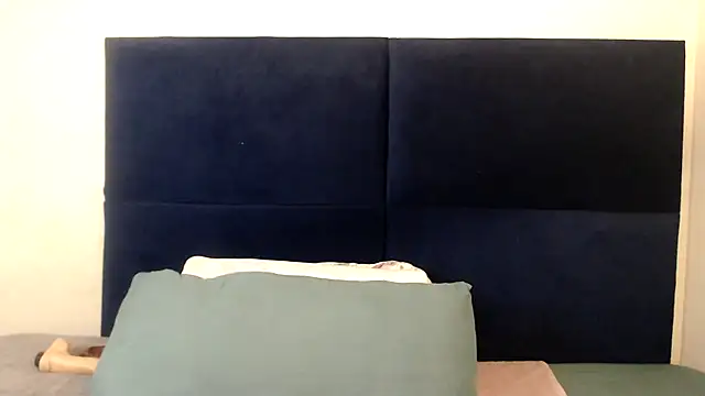 Sexy-Momo online show from 10.31.25