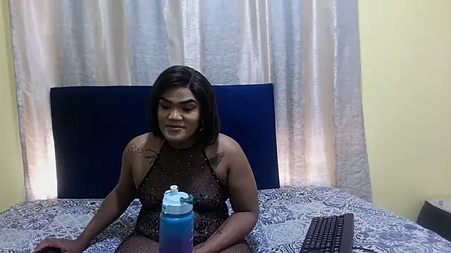 KinkyTrans23 online show from 09.19.25