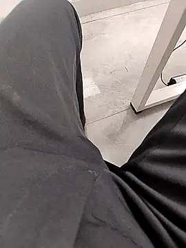 themasklover online show from 04.14.26