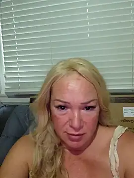 Sugarloveless online show from 09.28.25