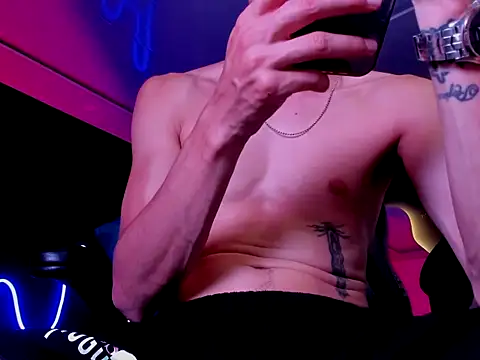 Damartinez27 online show from 10.19.25