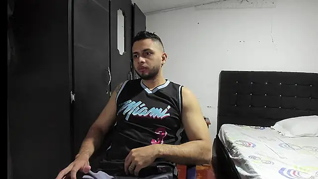 Ryan xc1 online show from 12.04.25