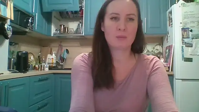 ALICAINWONDERLAND online show from 12.21.25