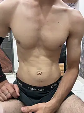 coupleyug online show from 04.18.26