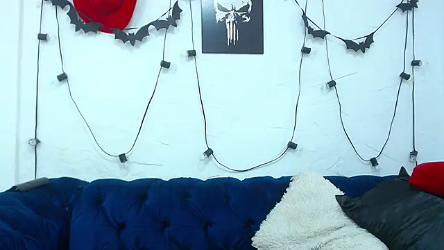 Snapshot of Naia69 chatting on 10.24.25 Naia69 online show from 10.24.25