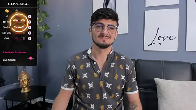 AaronFuentes7 online show from 09.08.25