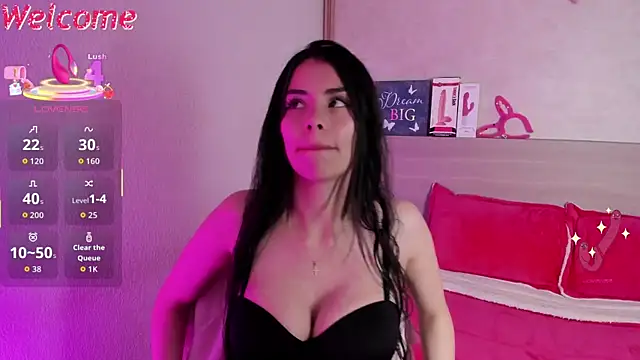 Snapshot of Tinny_floor chatting on 10.25.25 Tinny floor online show from 10.25.25