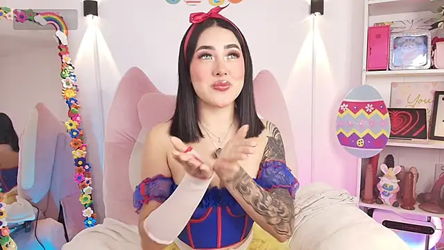 justonecute online show from 04.02.26