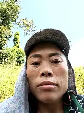 Snapshot of CoMay003 chatting on 10.05.25 CoMay003 online show from 10.05.25