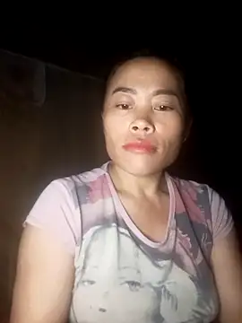 Snapshot of CoMay003 chatting on 10.18.25 CoMay003 online show from 10.18.25