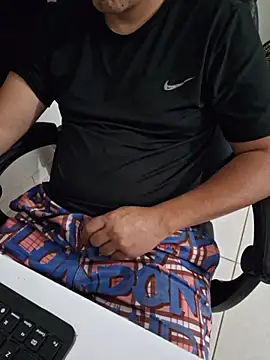 Carloskasado online show from 11.04.25