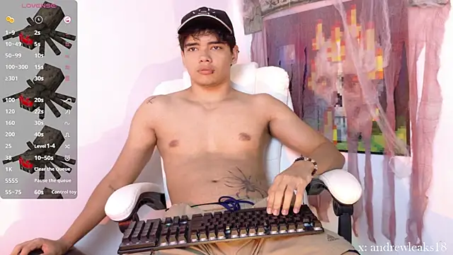 an drew18 online show from 10.31.25